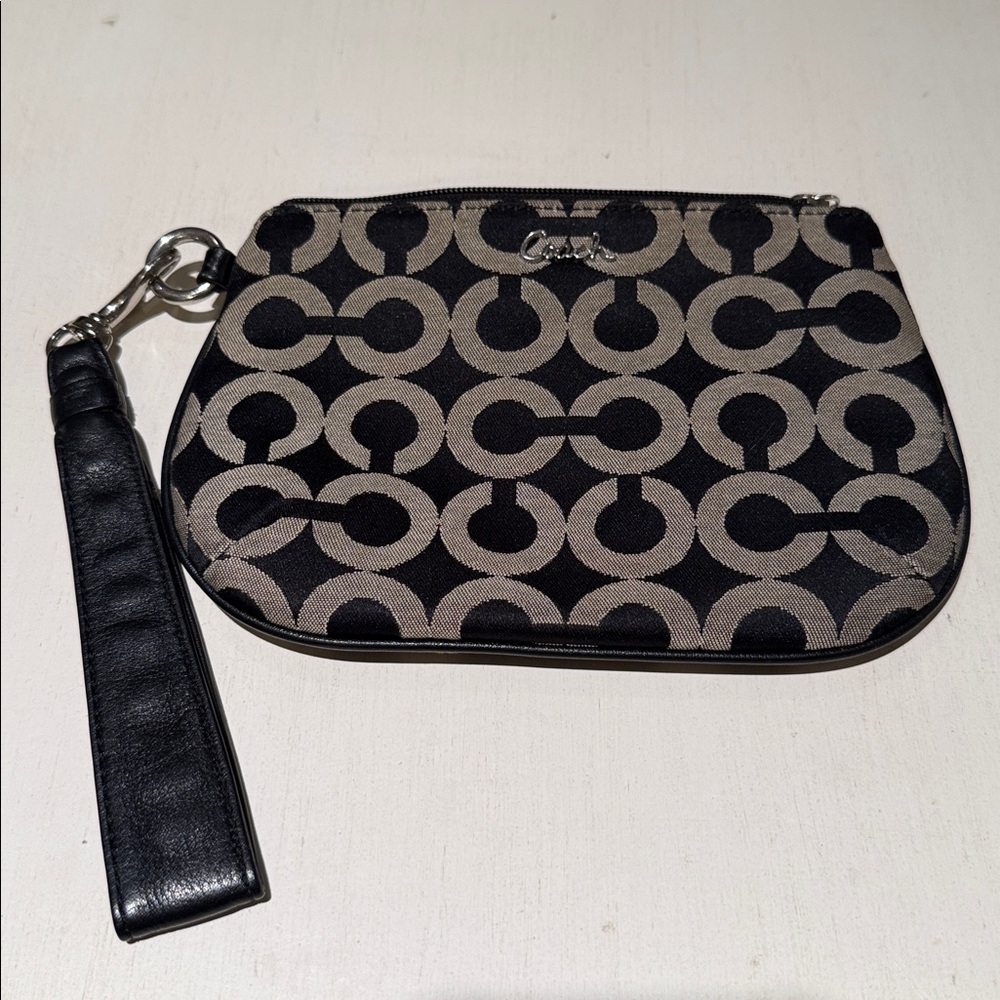 COACH Beige and Black Wristlet